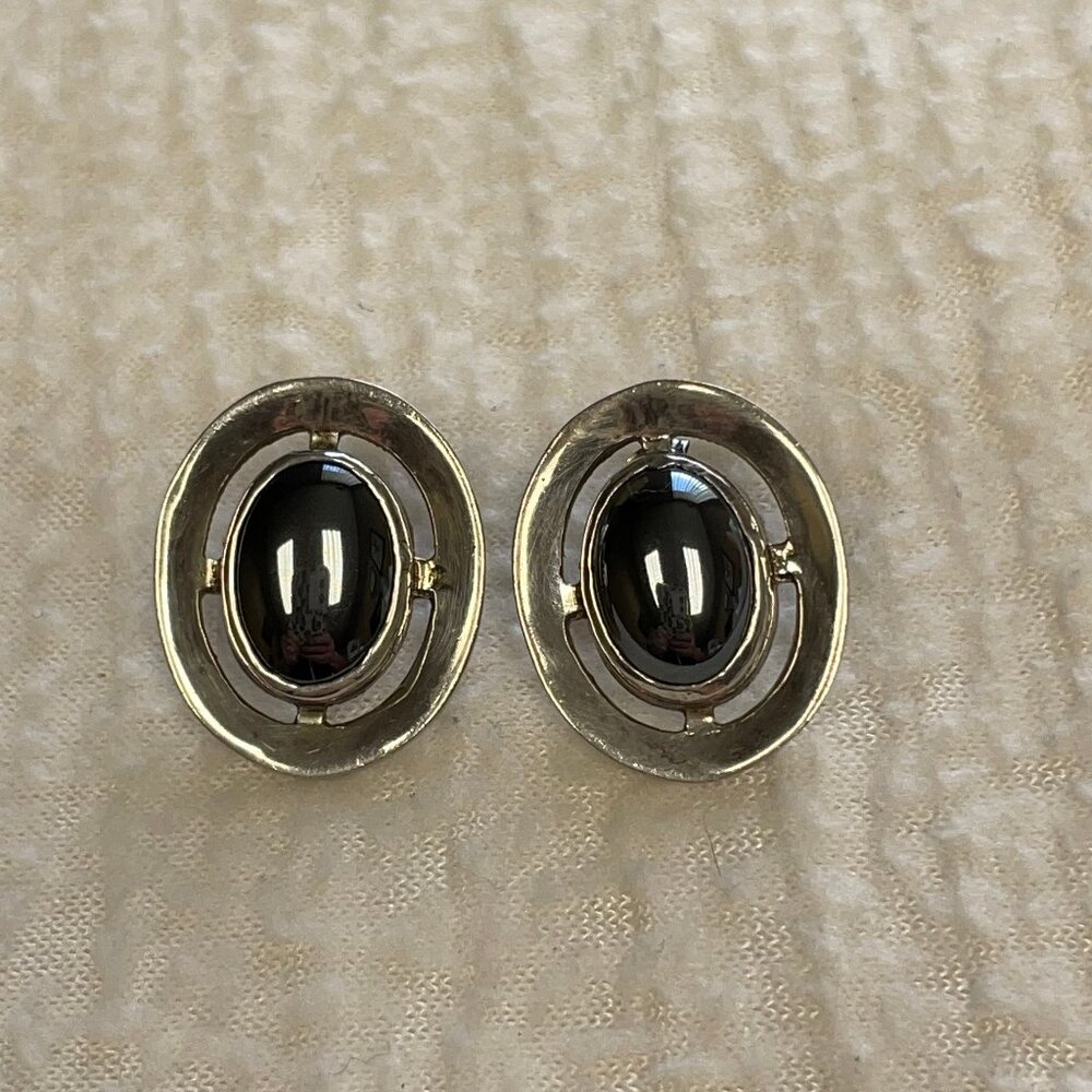 925 Sterling Silver Oval Dark Gunmetal Grey Hematite Stone Earrings